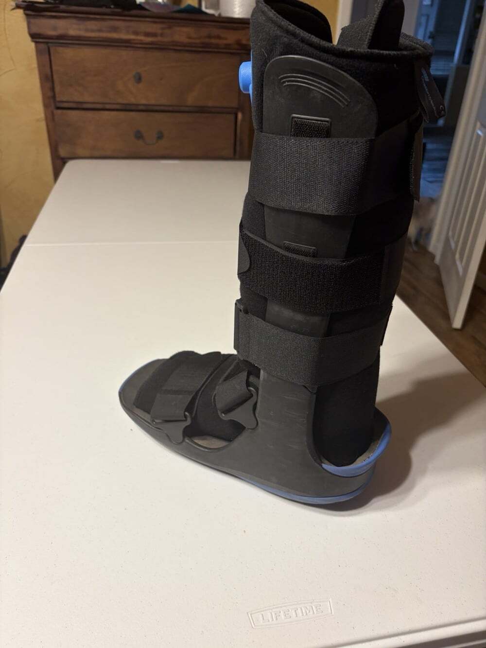 Ovation Medical Gen 2 Tall Pneumatic Walker Boot Size Large - Picture 3 of 3